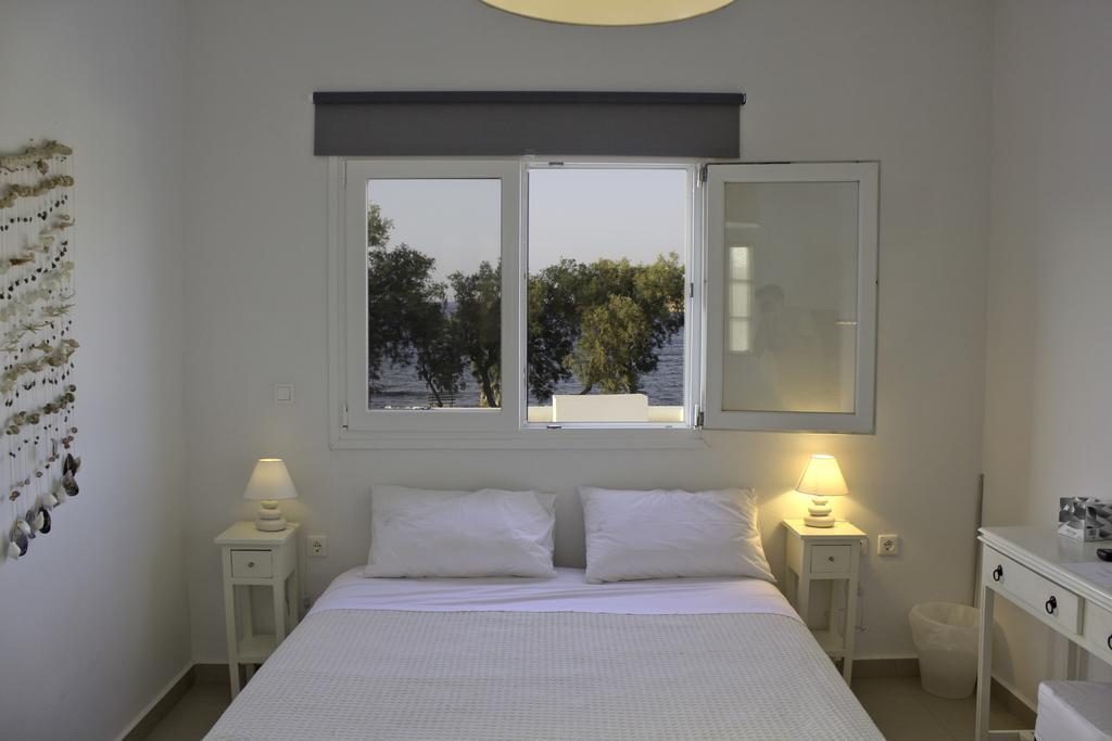 Almira Suites - Seafront - נאוסה מראה חיצוני תמונה